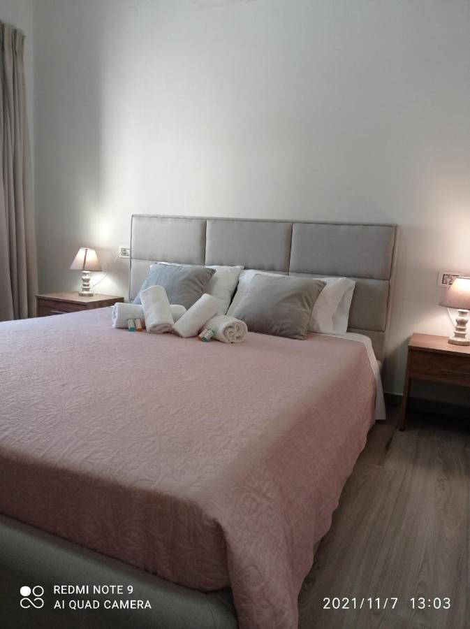 קאטו דרטסו Sunshine Apartments מראה חיצוני תמונה
