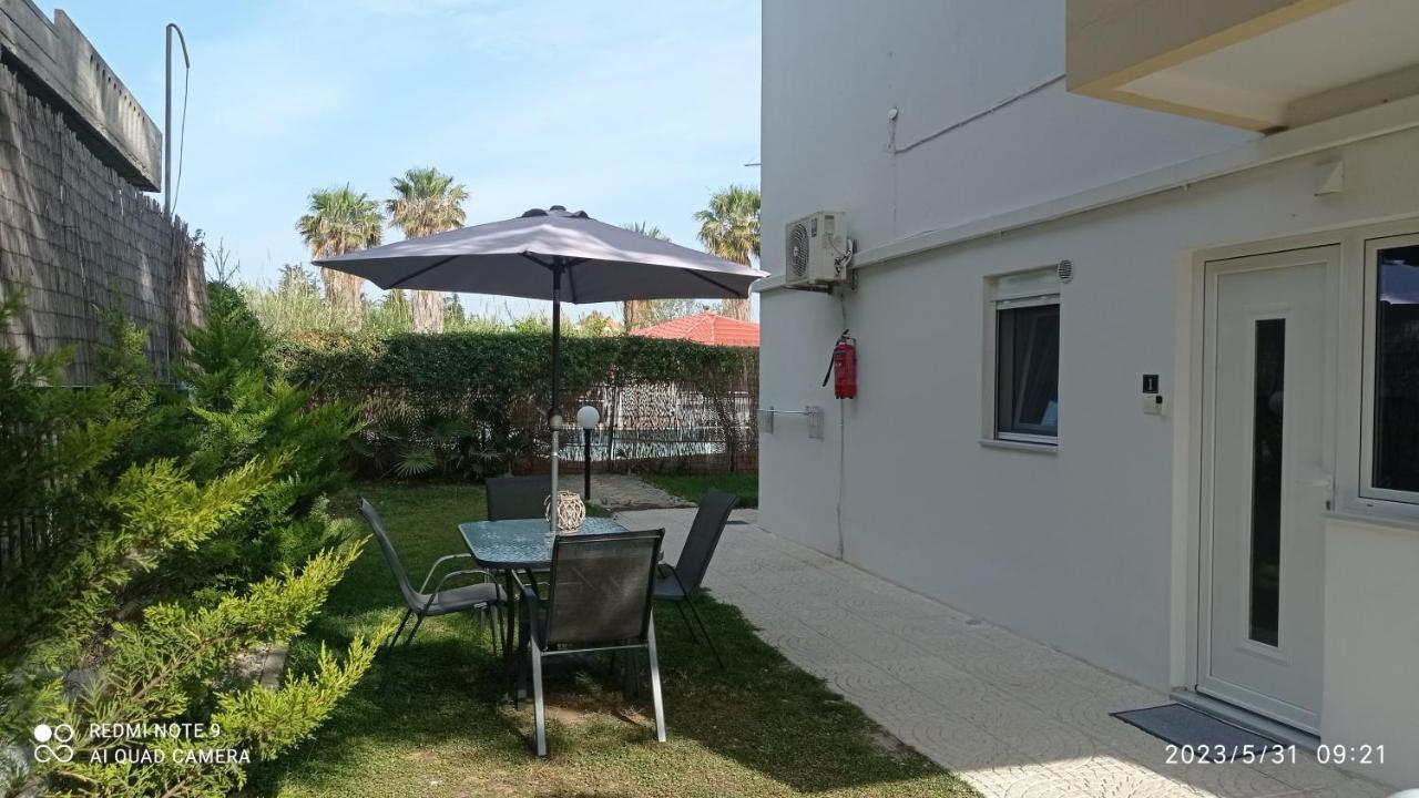 קאטו דרטסו Sunshine Apartments מראה חיצוני תמונה