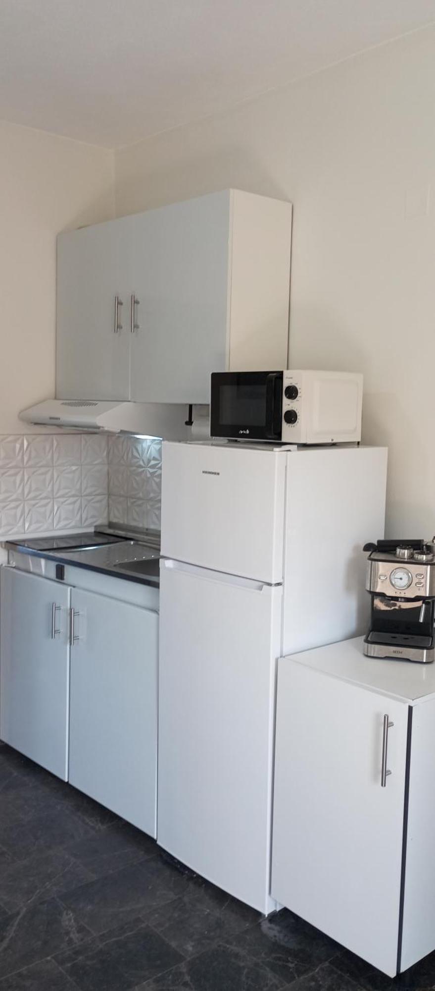 קאטו דרטסו Sunshine Apartments מראה חיצוני תמונה